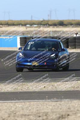 media/Nov-08-2025-Speed Ventures (Sat) [[1c7a6332f5]]/TC B/Session 3 (Turn 1)/